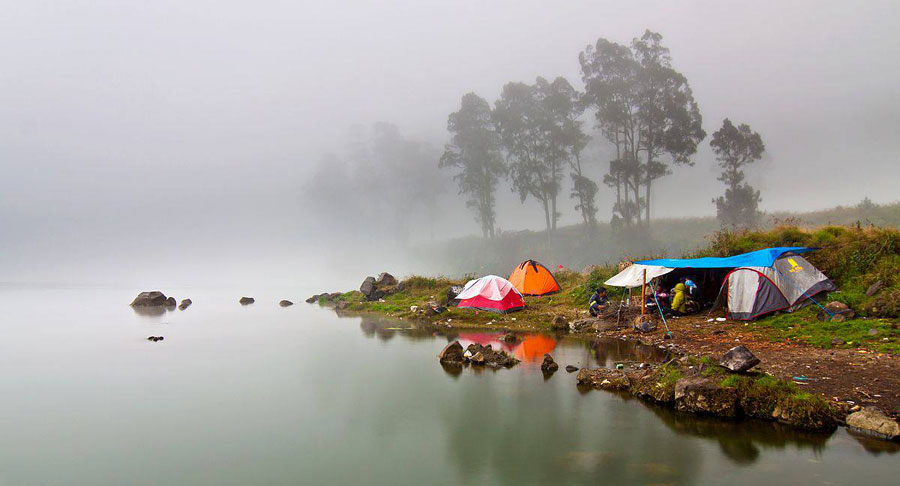 Lake Segara Anak an altitude 2004 meter of Mount Rinjani