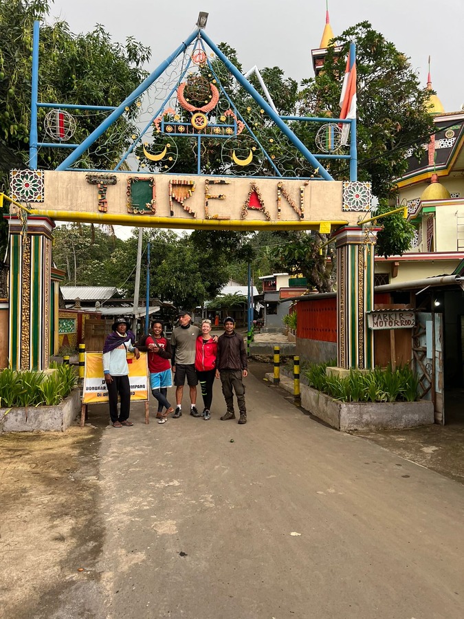 Torean arrival gate Mount Rinjani